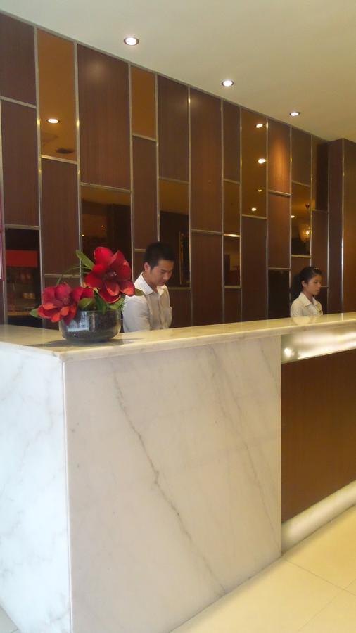 V8 Hotel Xilang Subway Branch Cantón Exterior foto